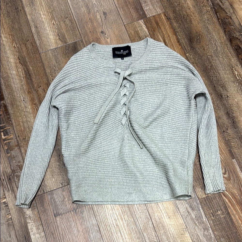 Gray Crew Neck Sweater with Textured Knit